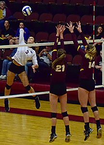 Volleyball’s eight-game win streak comes to an end