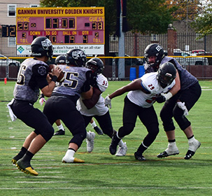 Gannon loses chance to tie on deflected field goal