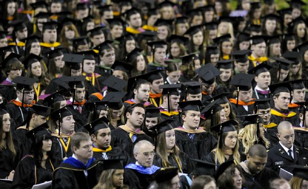 Winter Commencement to allow student reflection