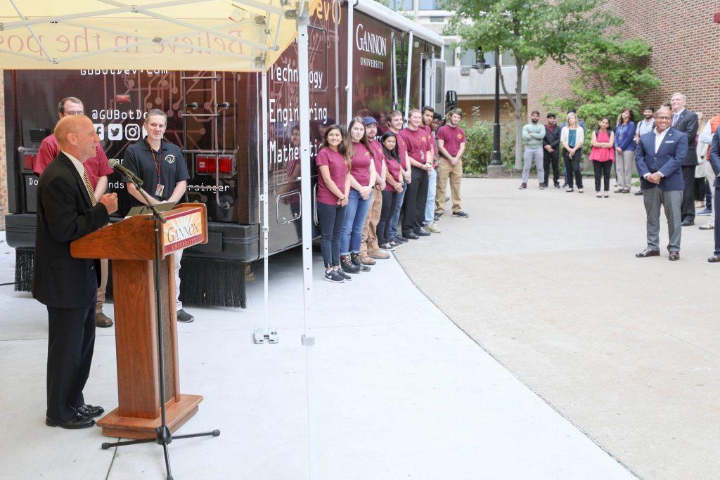 Mobile STEM lab to spread innovation nationwide