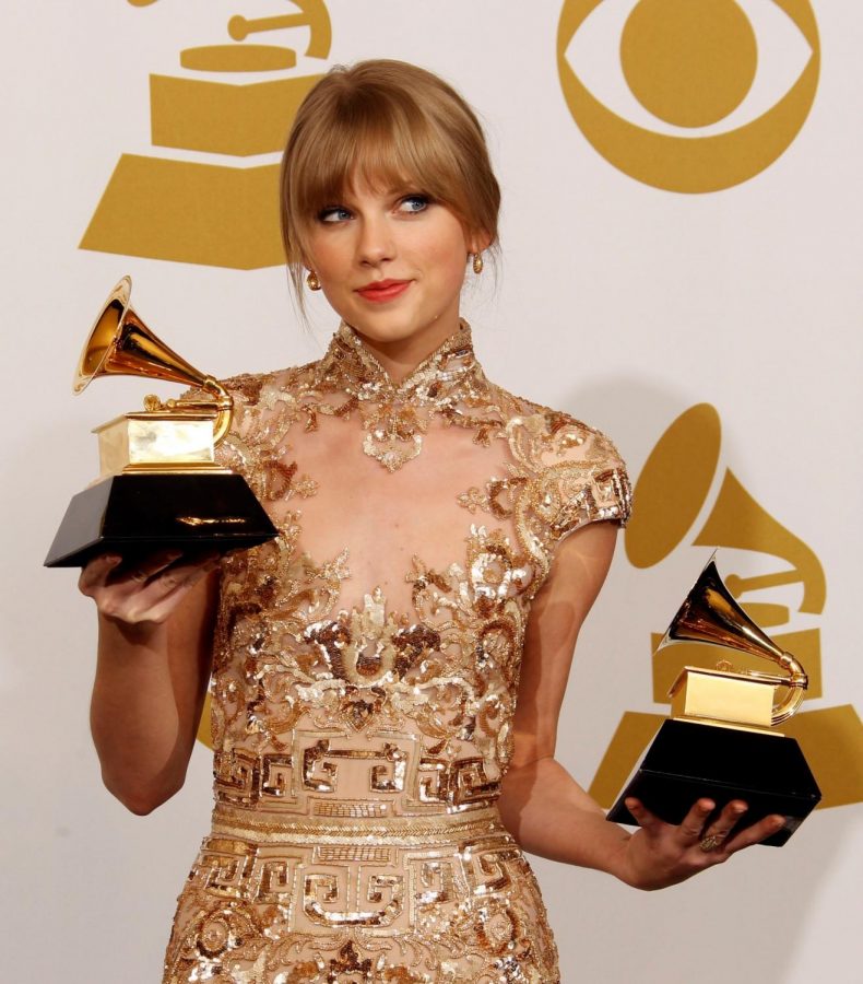 Swift pops off at the 2012 Grammys just eight months before releasing iconic first version of the “Red” album.