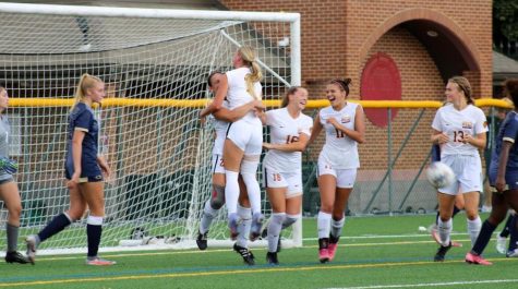 Women’s soccer starts season with strong squad