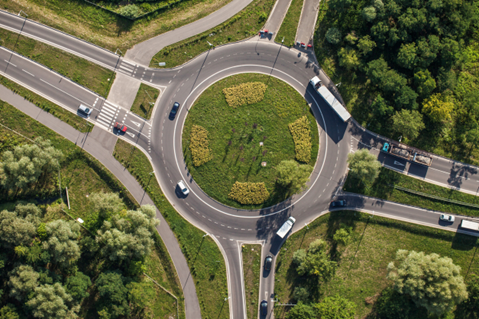 Cars entering a roundabout, Jan 10, 2022. (Photo/SafeRoadsUSA)