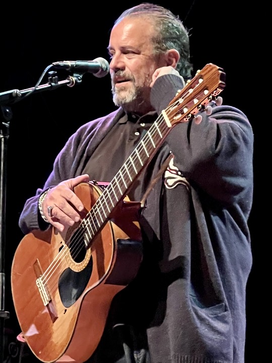 Country singer Raul Malo. (Photo/Bandsintown)